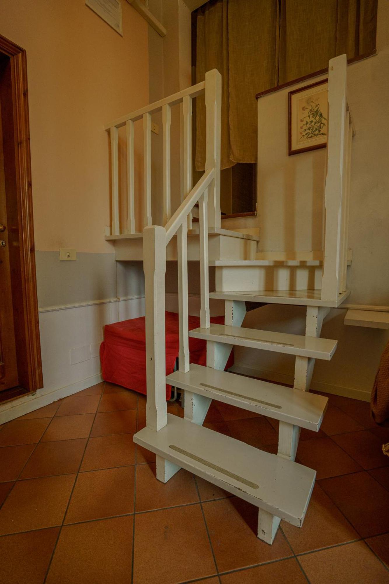 Tranquil Suite Near Museums And Train Station Firenze Bagian luar foto