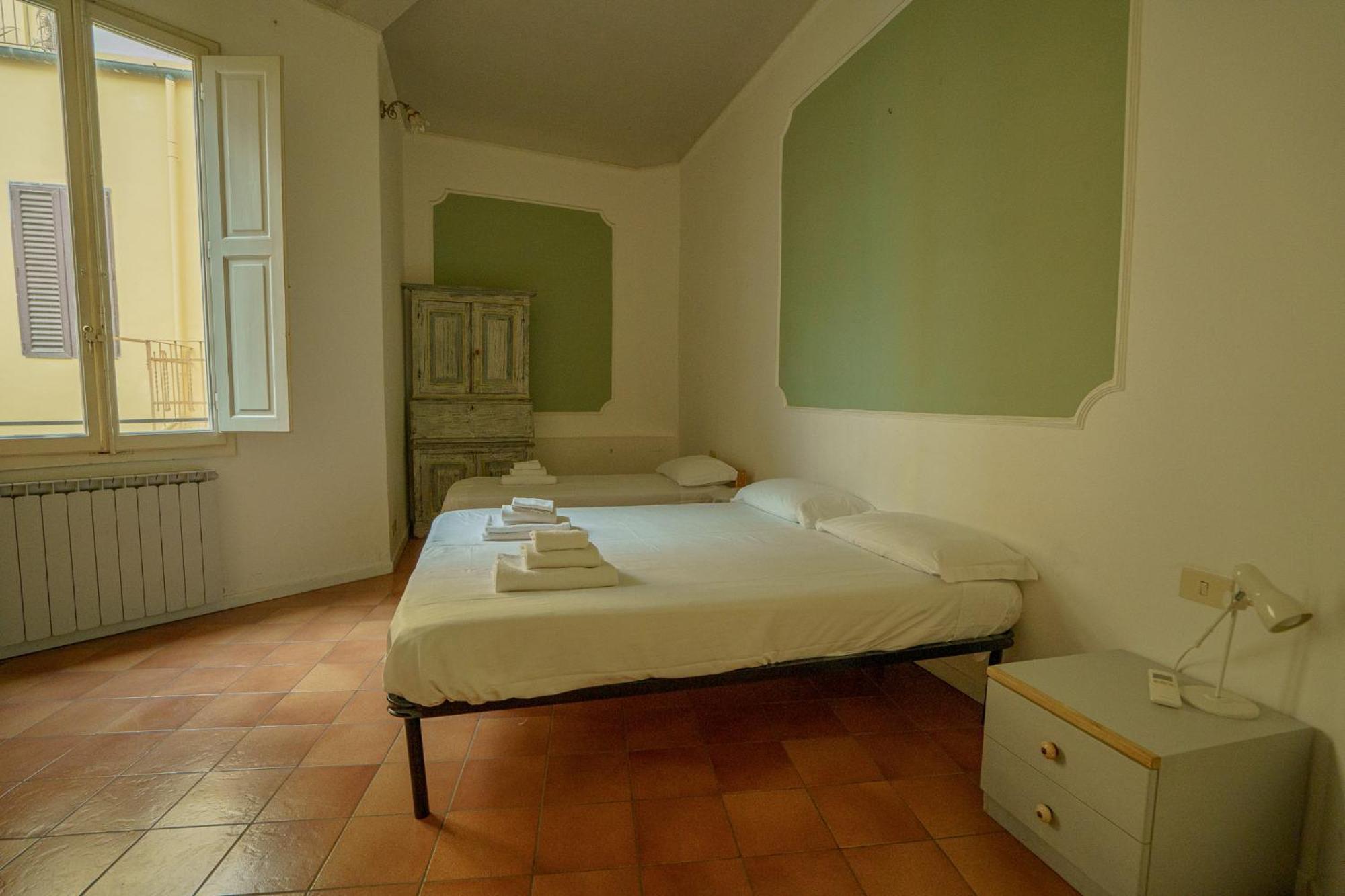 Tranquil Suite Near Museums And Train Station Firenze Bagian luar foto