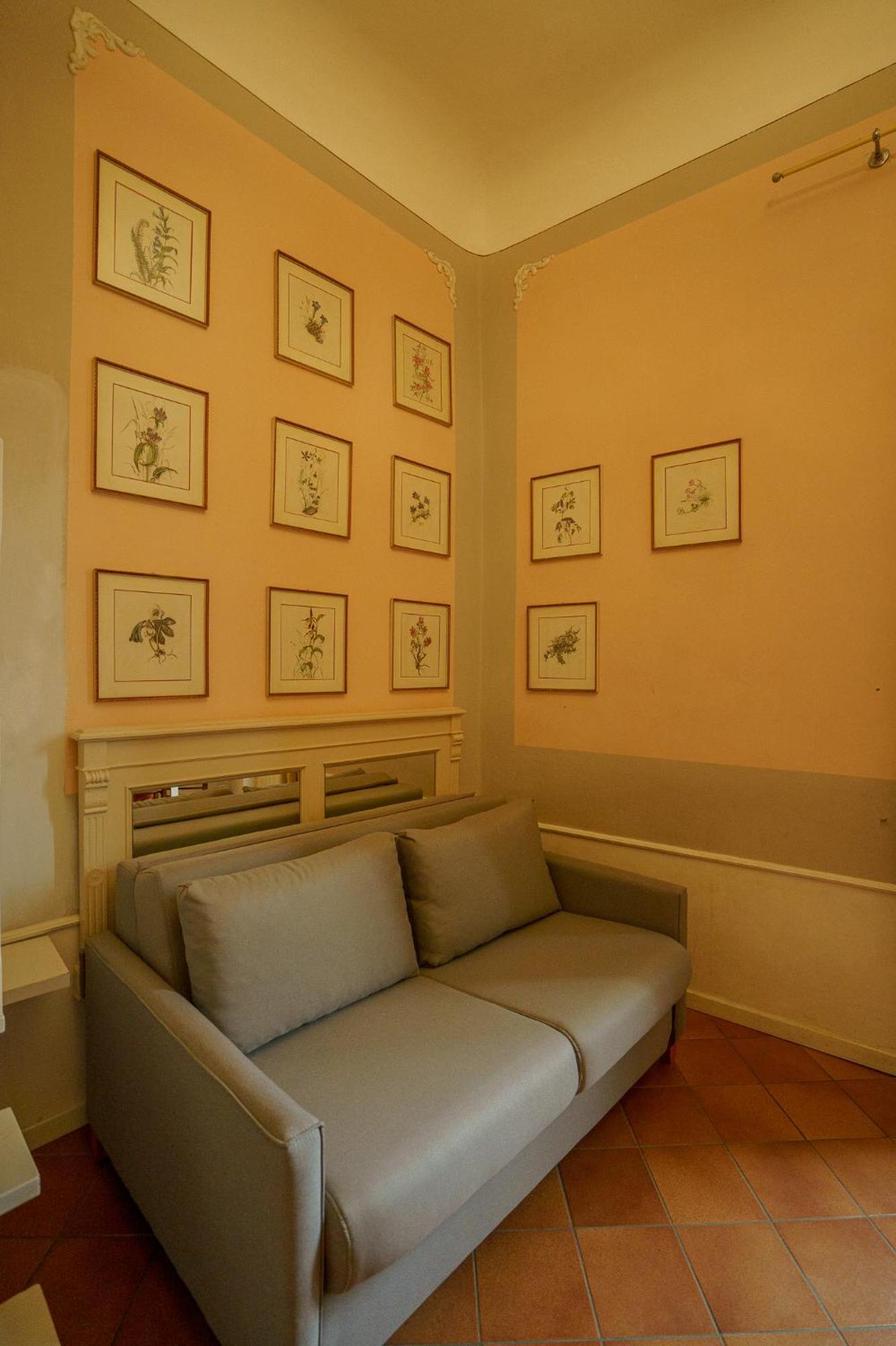 Tranquil Suite Near Museums And Train Station Firenze Bagian luar foto