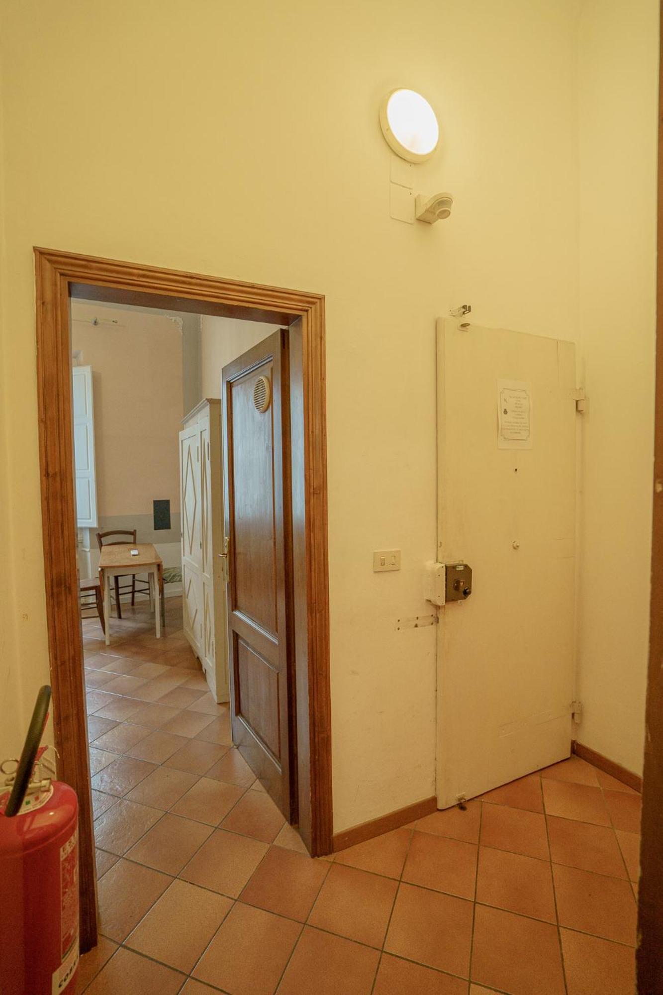 Tranquil Suite Near Museums And Train Station Firenze Bagian luar foto