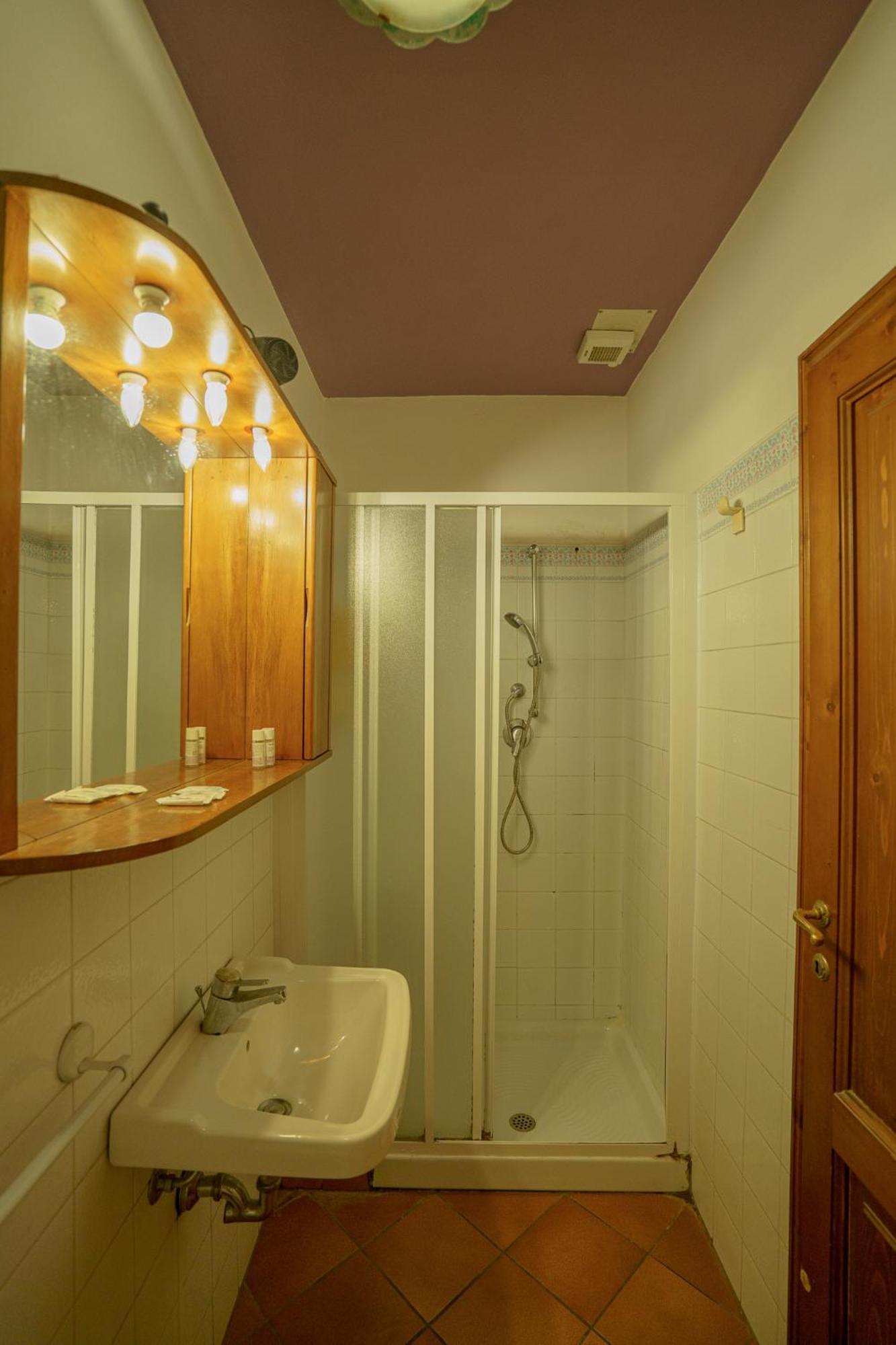 Tranquil Suite Near Museums And Train Station Firenze Bagian luar foto